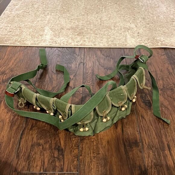 VTG 10 Pocket Military Army Green Canvas Vest Belt Old ammo ARMY belt EUC - Picture 1 of 6